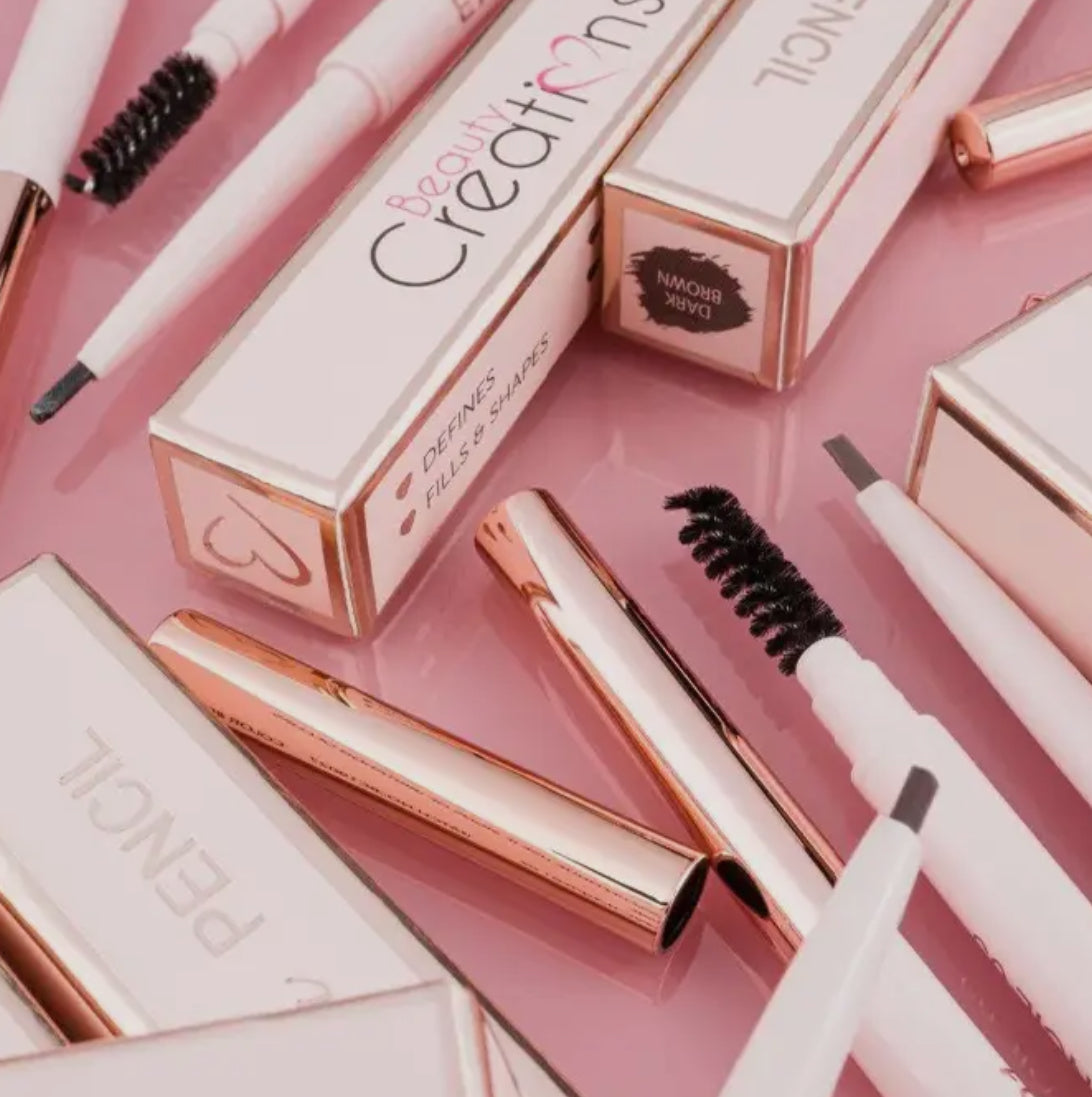 Crayon définisseur sourcils