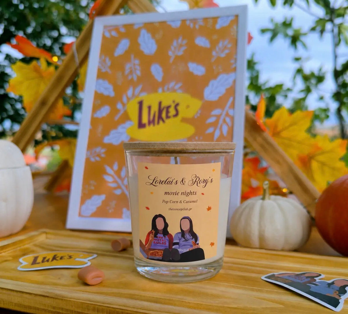 🍿🕯️ Bougie parfumée « Soirée cinéma à Stars Hollow » – Gilmore Girls 🤎