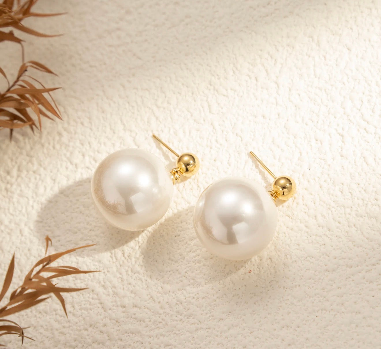 Boucles d’Oreilles Perle Blanche Dorées Acier Inoxydable Chic Élégantes Intemporelles