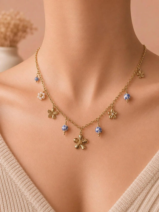 Collier fleurs et perles porcelaine doré ✨