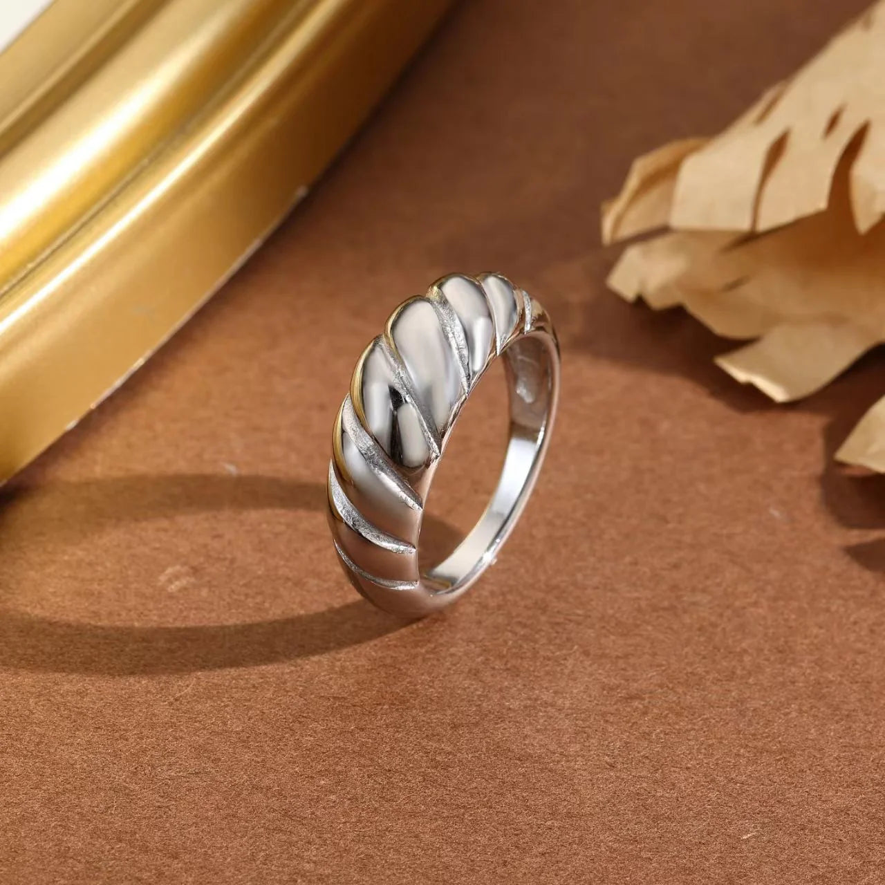 Bague Argentée Epaisse Motif Croissant