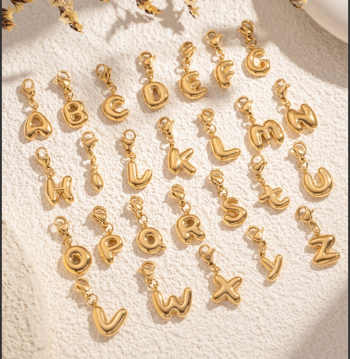 Charms Alphabet Acier Inoxydable Doré ✨