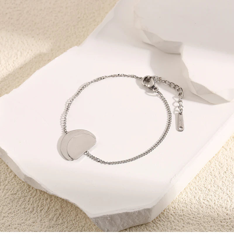 Bracelet Argenté Double Plaques Demi Rondes Lisse Et Brossée